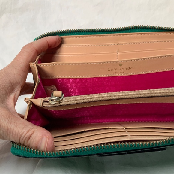 Kate Spade Wallet in Sea Foam Green - Picture 5 of 11
